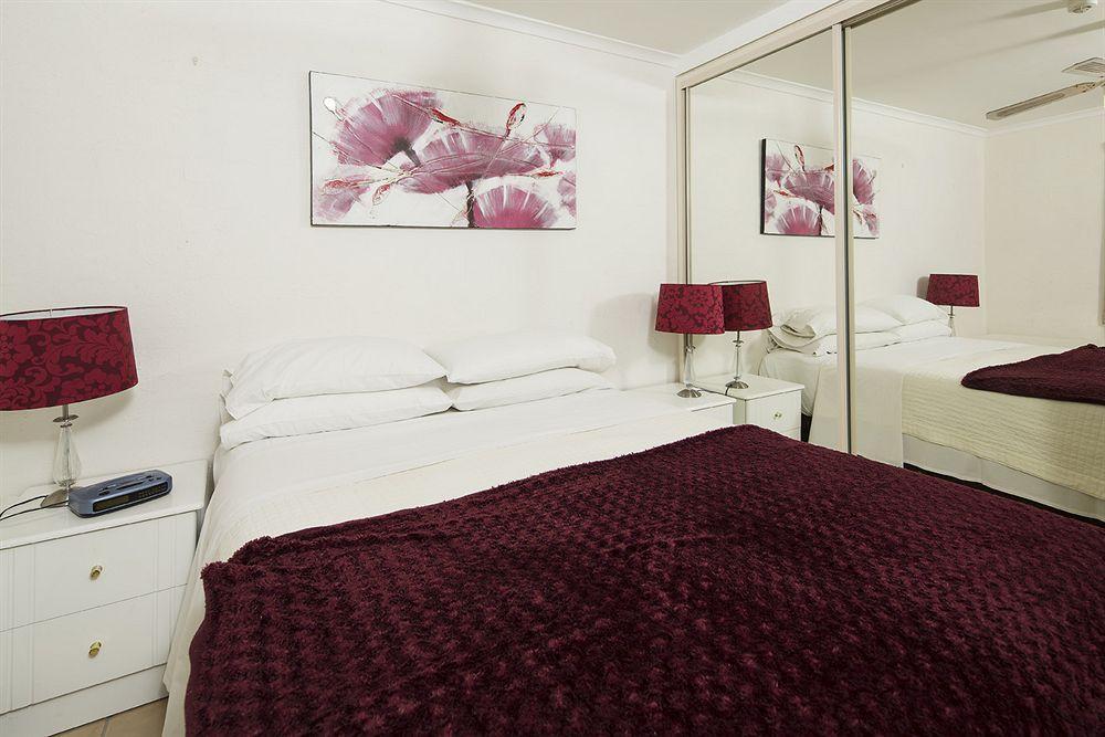 Burleigh Palms Holiday Apartments Gold Coast Bagian luar foto