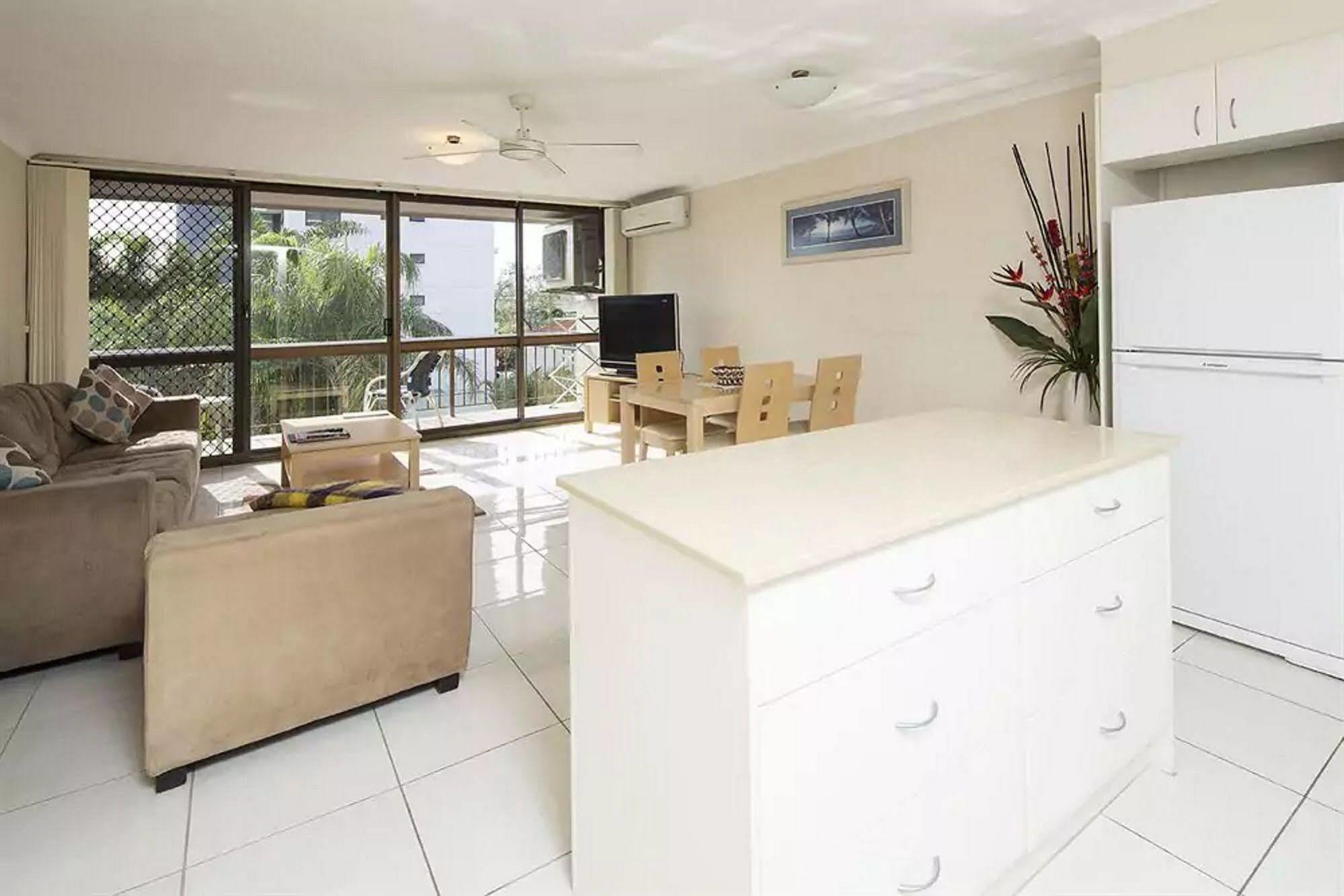 Burleigh Palms Holiday Apartments Gold Coast Bagian luar foto